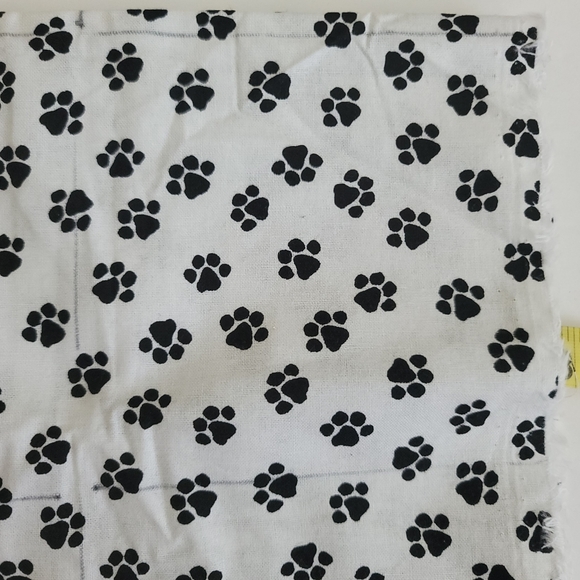 Fat Quarters Puppies Puppy Dogsvand Misc Fabric Cotton Paw Prints - Picture 6 of 11